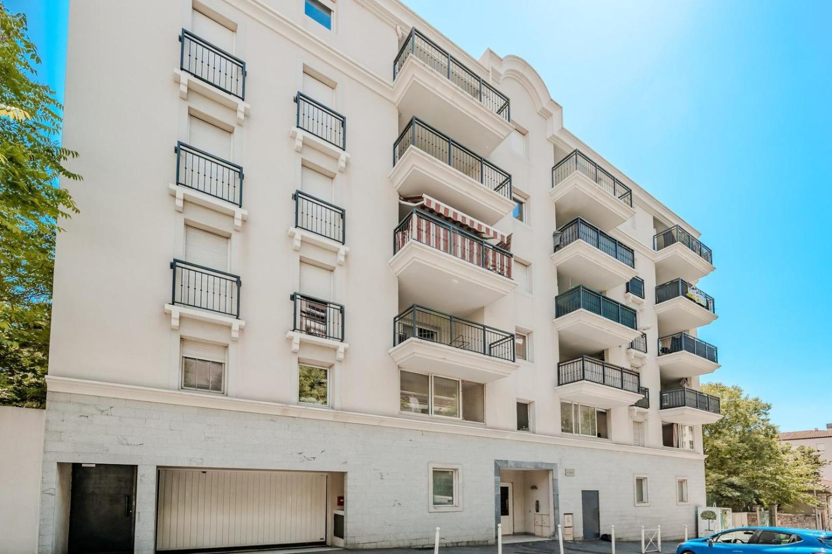 Le Neroli T2 Dernier Etage Avec Terrasse Et Garage Apartment Тулон Екстериор снимка