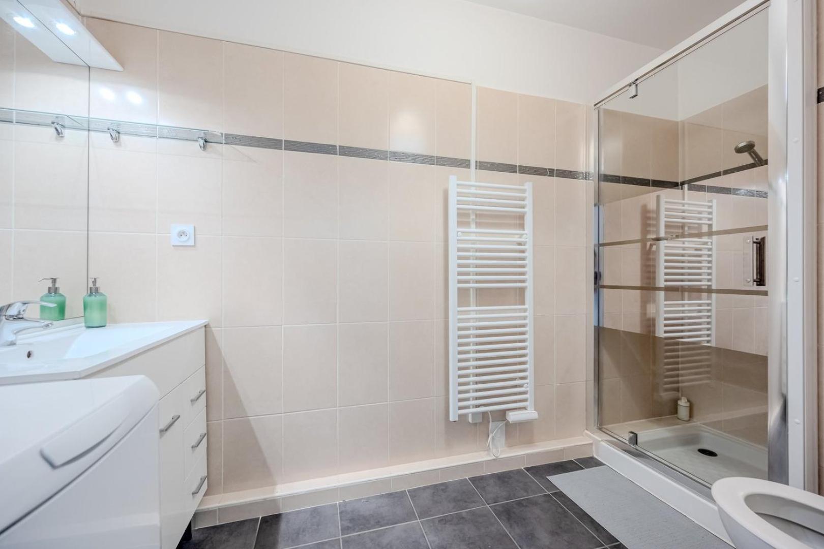 Le Neroli T2 Dernier Etage Avec Terrasse Et Garage Apartment Тулон Екстериор снимка